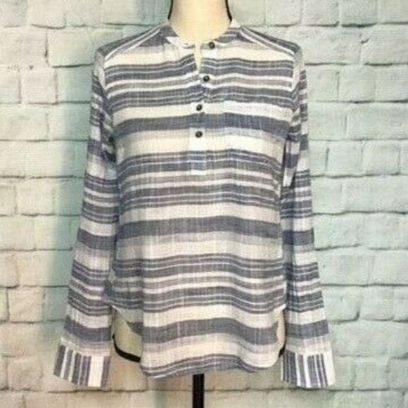 Hollister Tops - Hollister Women's Blouse Color  Blue/White Boho Size XS Long sleeve *